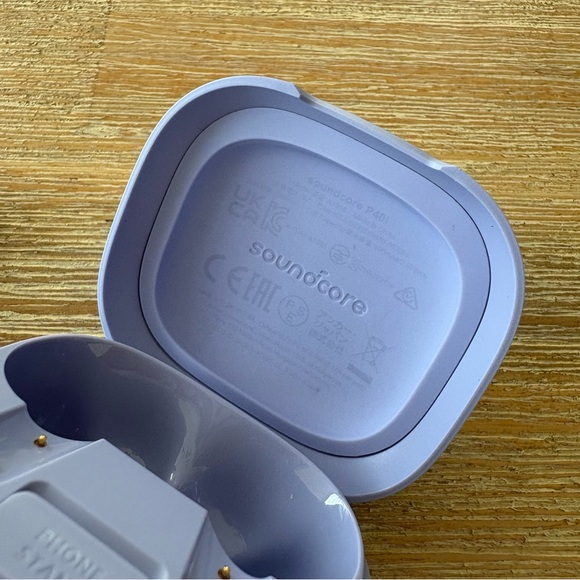 Soundcore p40i Wireless Earbuds in Purple - Picture 7 of 13